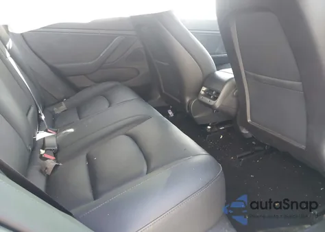 2019 Tesla Model 3 Long Range/Performance из США, поврежденный, VIN 5YJ3E1EB1KF385555